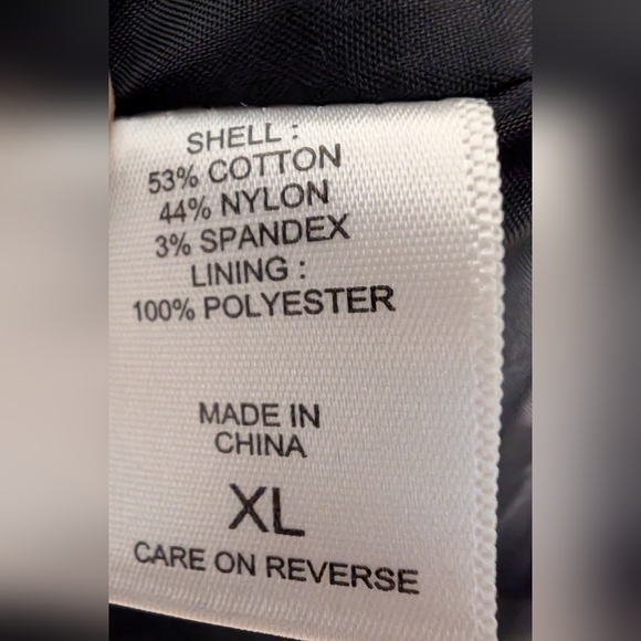 Women's Rain Coat - Picture 6 of 7